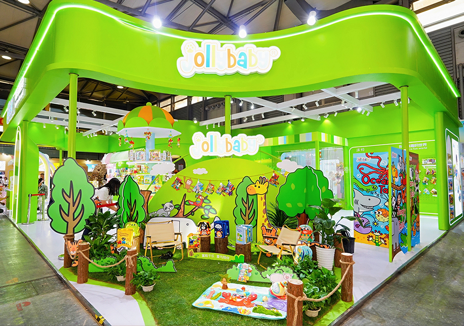Jollybaby 2026 CTE玩具展完美收官｜蒙氏自然魔毯领衔感官探索，AI歪头玩偶定义智能陪伴！